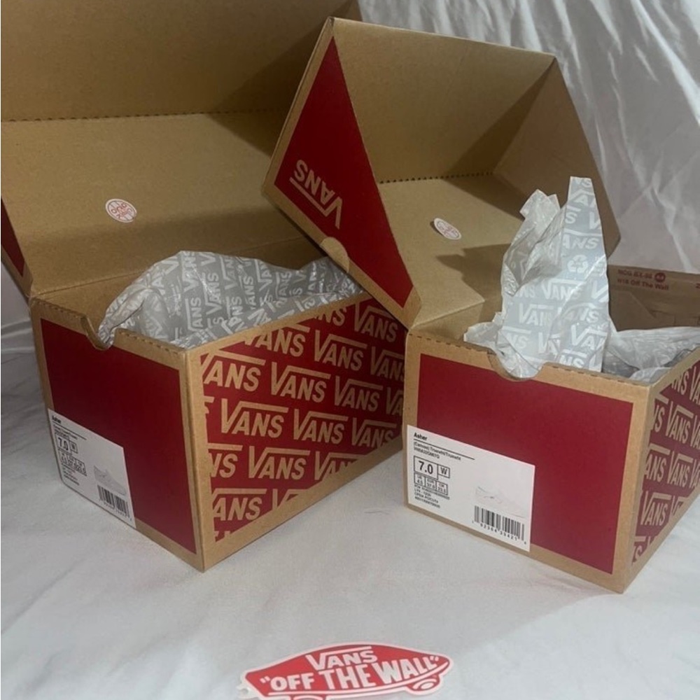 Empty shoe box